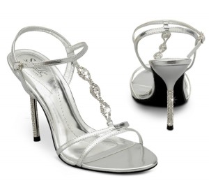 How To Look Ravishingly Good In Silver Shoes For Women | Propet Shoes